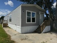 Building Photo - 1702 Sunburst Dr