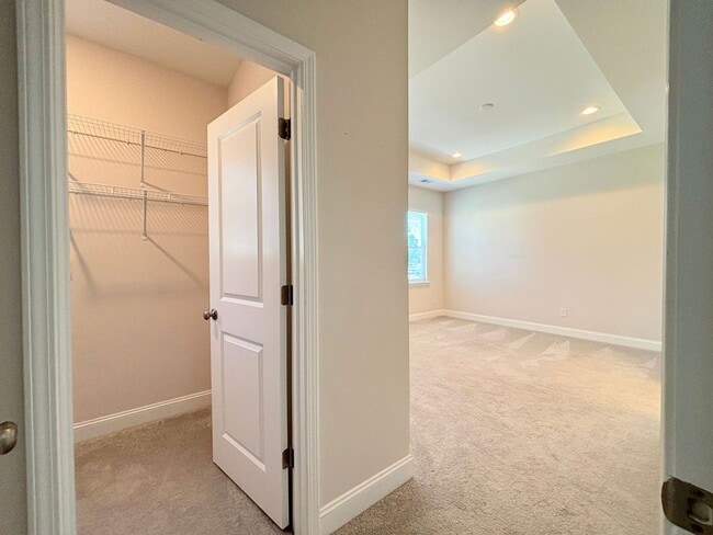 Building Photo - Available now. Beautiful 3 BR/2.5 BA New C...