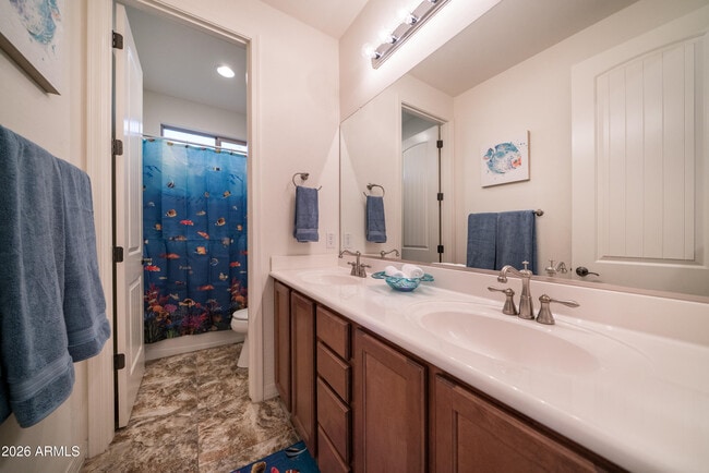 Building Photo - 2681 E Hampton Ln