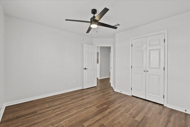 Building Photo - 5138 Caicos Calle