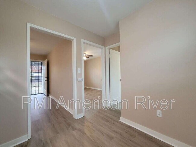 Building Photo - 3932 Jasmine St