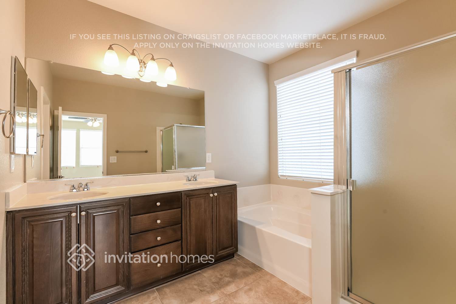 Building Photo - 10018 Pelham Park Ave