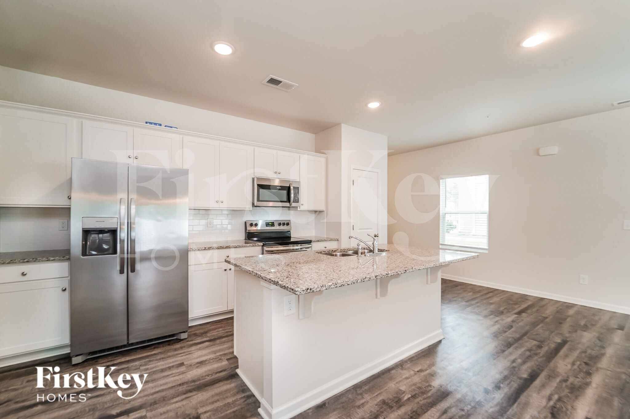 Building Photo - 2035 Cypress Village Dr NW