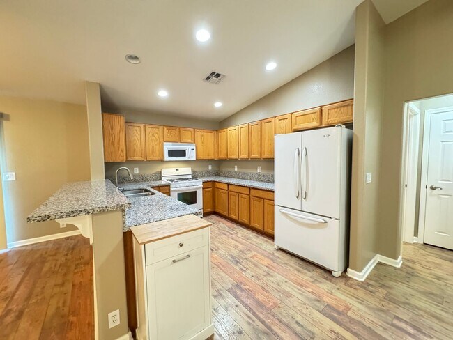 Building Photo - Nice home in Mohave Vista Estates