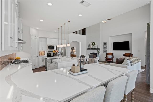 Building Photo - 1720 Rolling Heights Ln