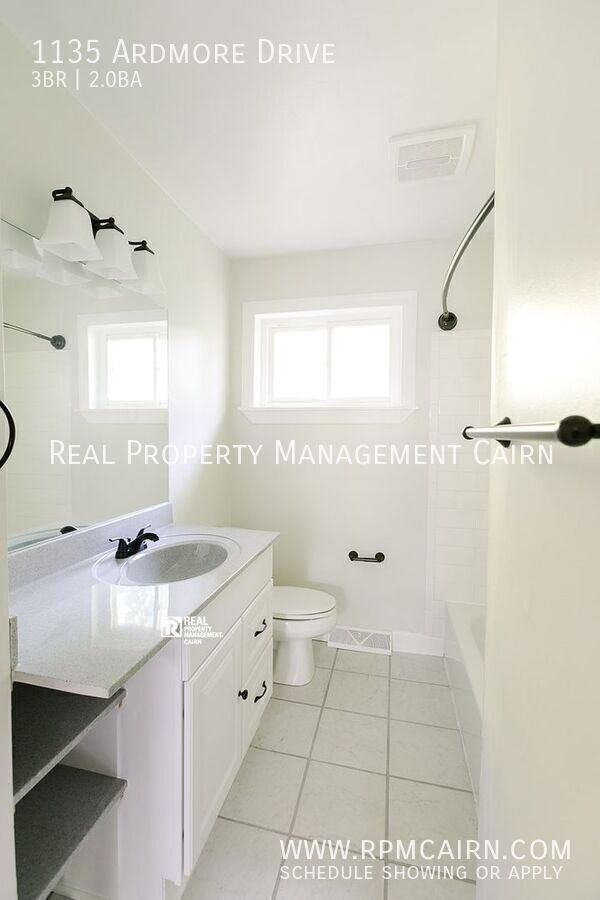 Building Photo - 1135 Ardmore Dr