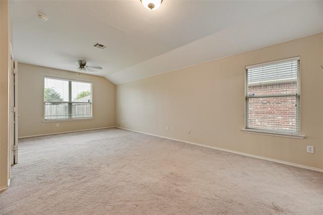 Building Photo - 2701 Mockingbird St