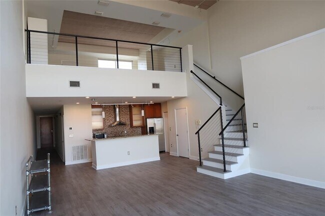 Building Photo - 1002 Channelside Dr