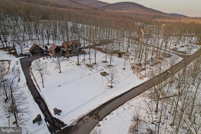 Building Photo - 761 Timberlake Dr