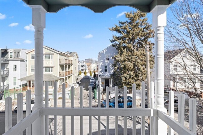 Building Photo - 88 Pearl St