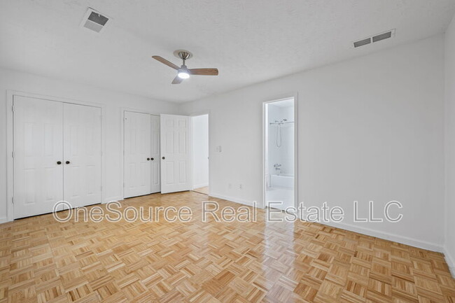 Building Photo - 1086 Huntington Ter SE
