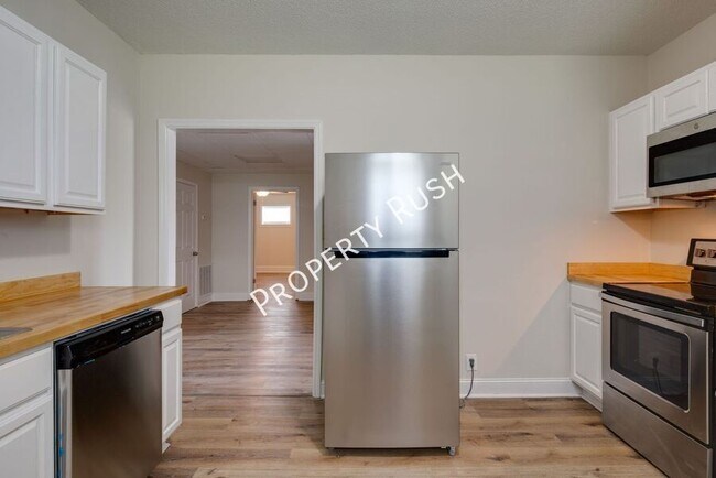 Building Photo - 56 Bell Rd