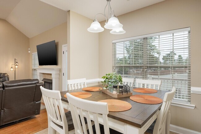 Building Photo - 8671 Blanche Rd