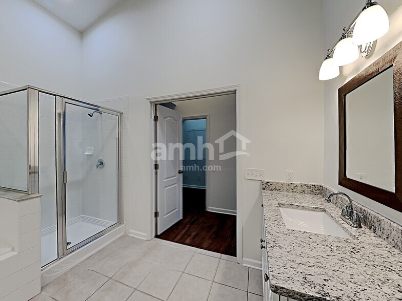 Building Photo - 11603 Misty Isle Ln
