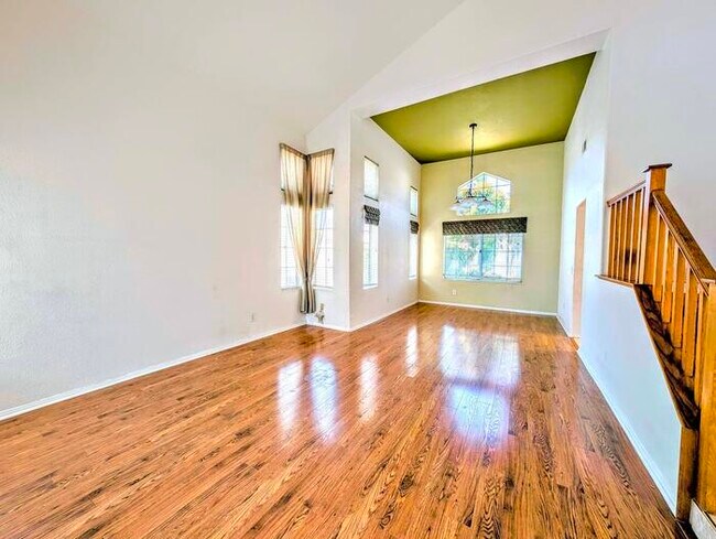 Building Photo - 7754 Fox Tail Ct