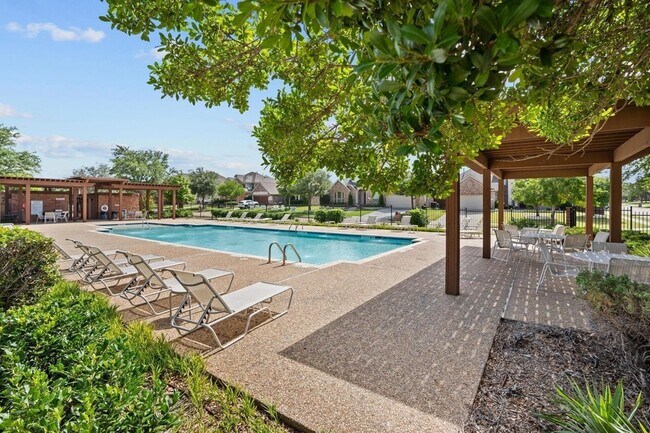 Building Photo - 14106 Summerwoods Ln