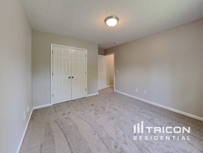 Building Photo - 82 Hester Pl