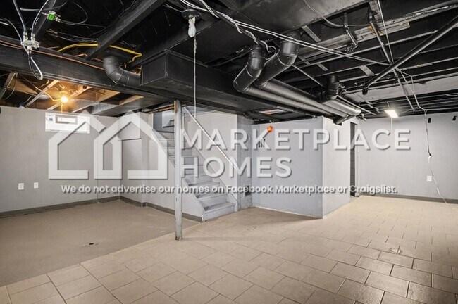 Building Photo - 6824 Faust Ave