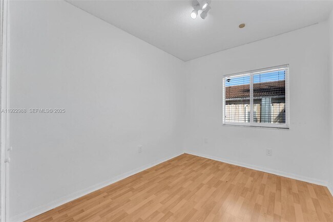 Building Photo - 7665 NW 183rd Ter