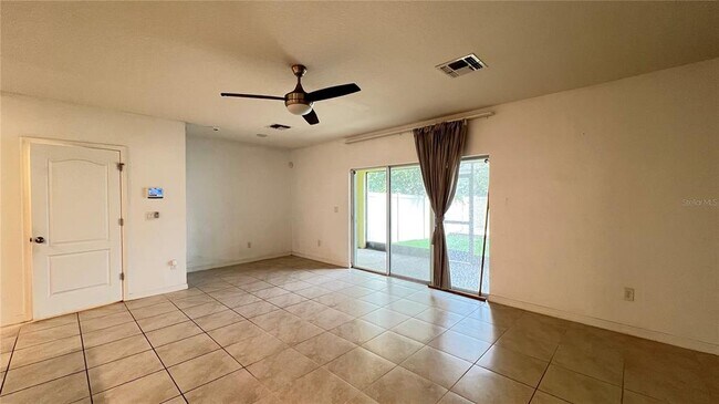 Building Photo - 9017 Alba Ln
