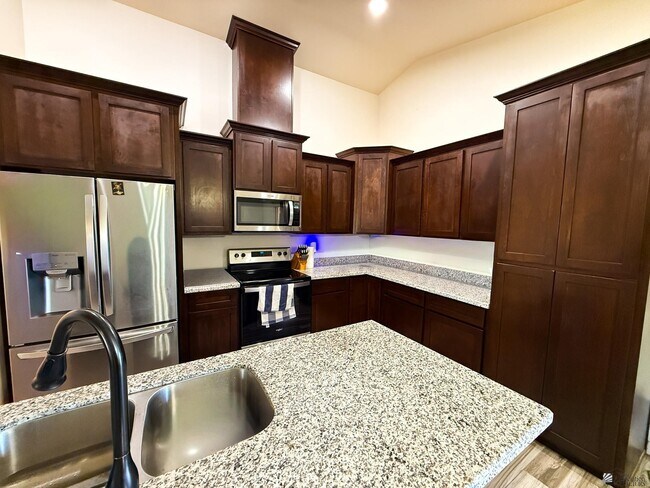 Building Photo - 4168 S Hinckley Dr