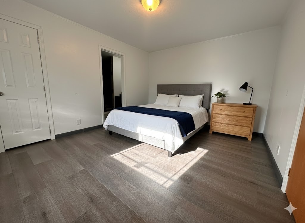 Building Photo - 22 Lapin St