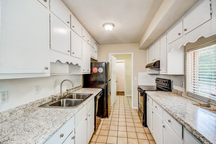 Building Photo - 5944 Tyler Loop Rd