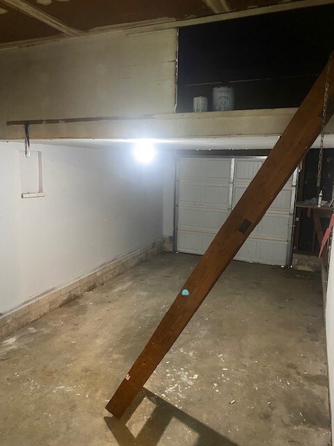 Building Photo - 9152 E Marshall St