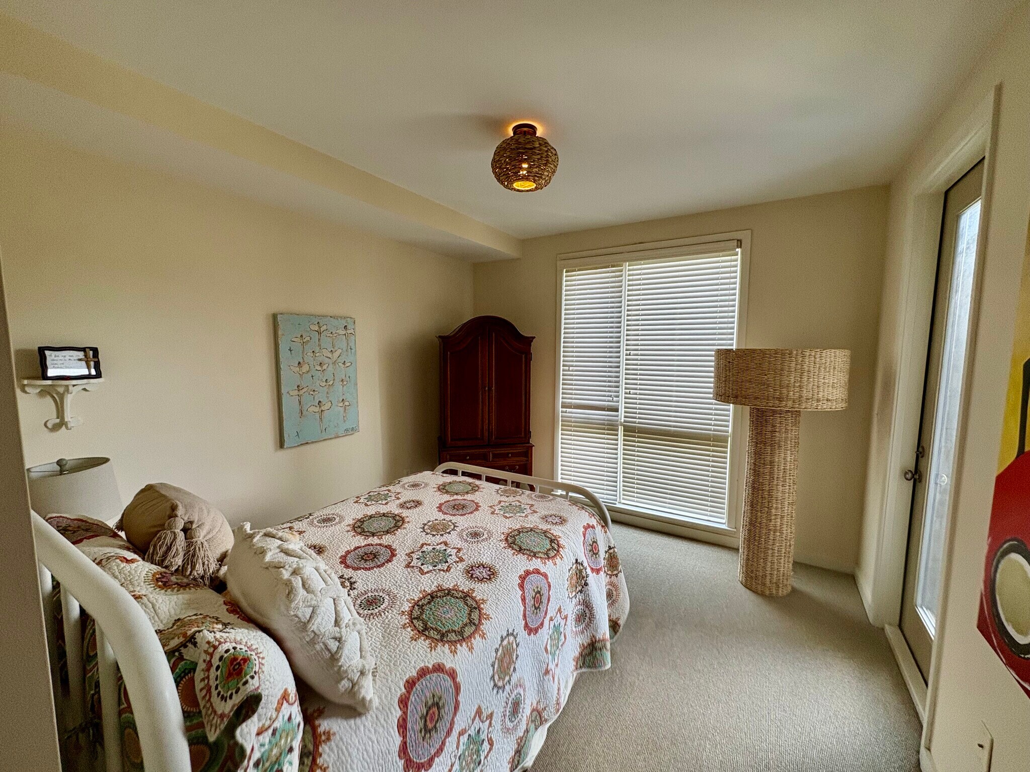 Building Photo - 200 Manufacturers Rd