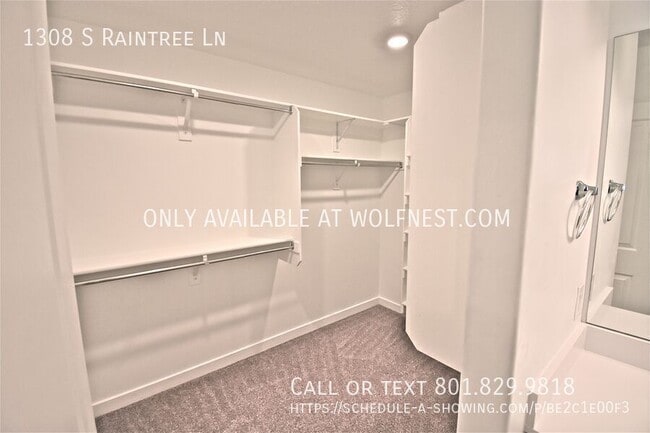 Building Photo - 1308 S Raintree Ln