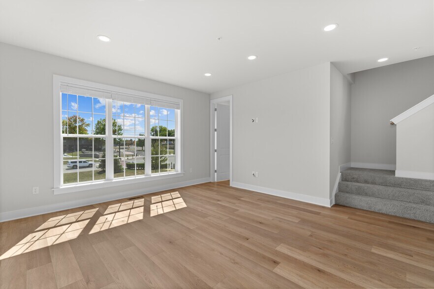 Building Photo - 206 Oliver Way