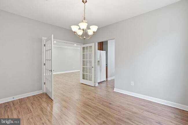 Building Photo - 7871 Rolling Woods Ct