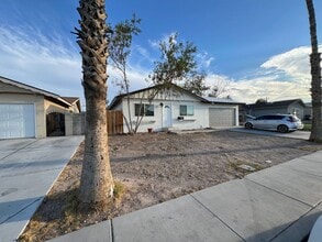 Building Photo - 2301 E Brooks Ave