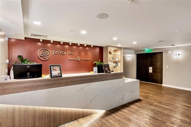 Building Photo - 200 Biscayne Blvd Way