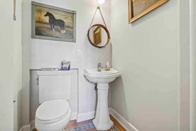 Building Photo - 5969 N Shore Dr