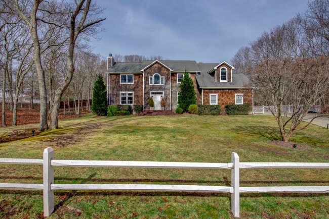 Building Photo - 1 Mountain Laurel Ln