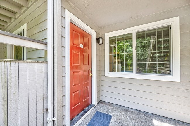Building Photo - Woodland Hills Two Bed 2 Bath Condo