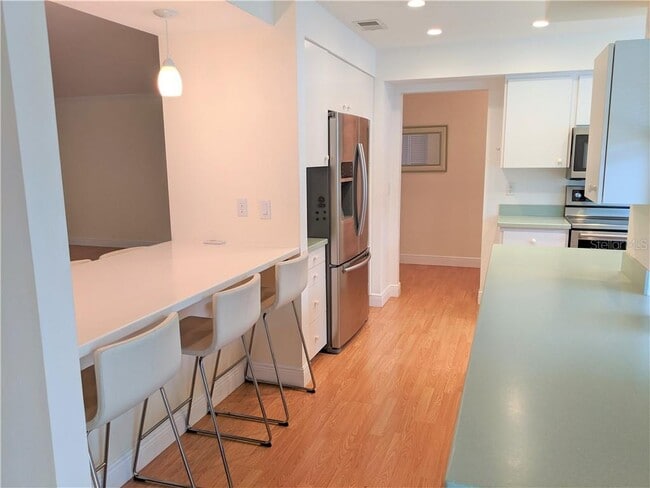 Building Photo - 3739 Glen Oaks Manor Dr