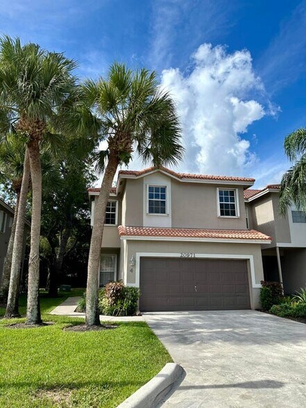 Building Photo - 20971 Via Azalea