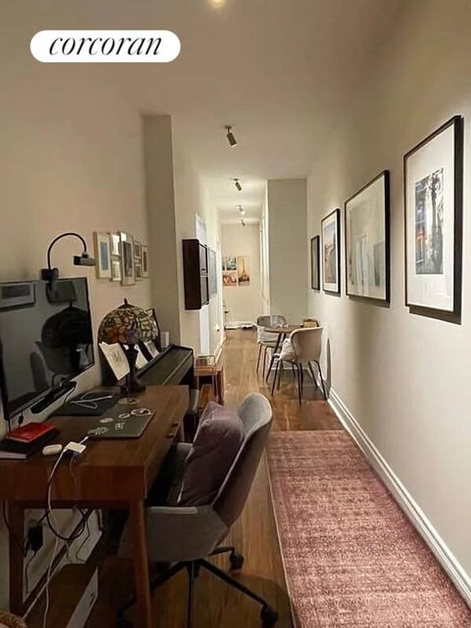 Building Photo - 350 E 82nd St