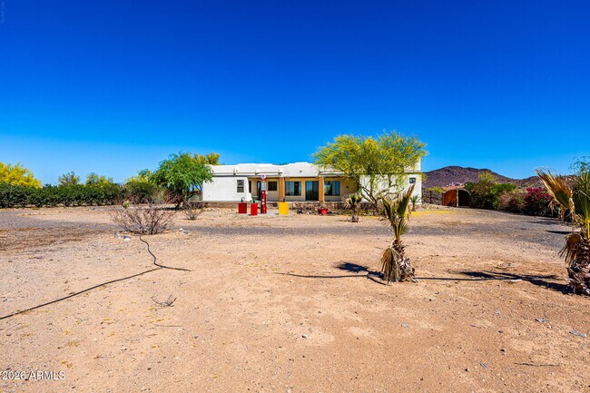 Building Photo - 15225 W Frontier Dr