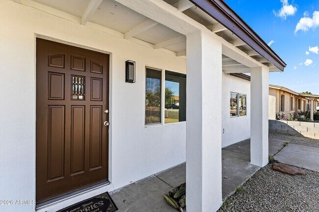 Building Photo - 3763 E Evans Dr