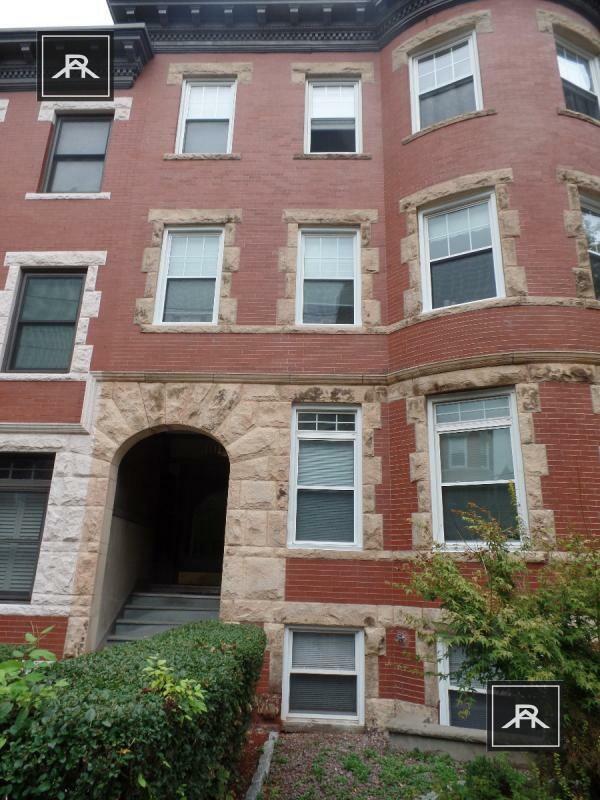 Building Photo - 3 bedroom in Brookline MA 02446