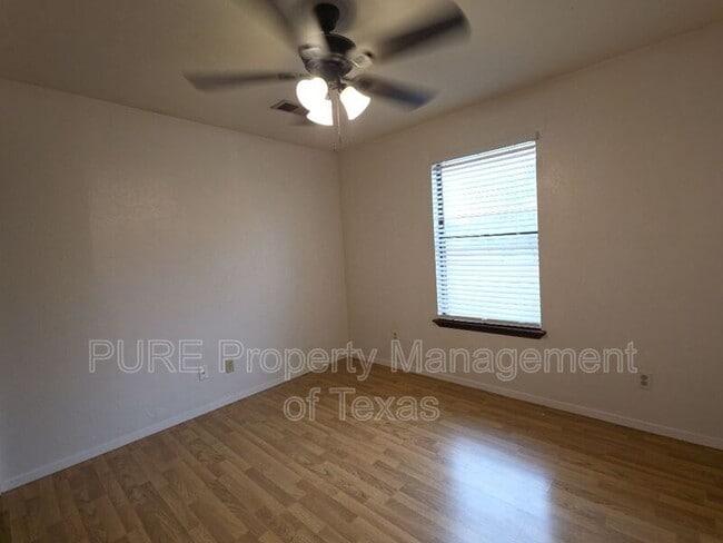 Building Photo - 12709 Burson Dr