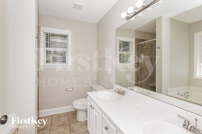 Building Photo - 12618 Hill Pine Rd