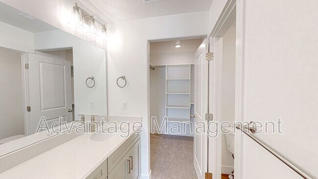 Building Photo - 1583 Stark Dr