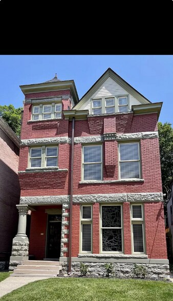 Building Photo - 1309 S 1st St