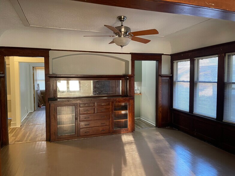 Building Photo - 2708 N 40th St