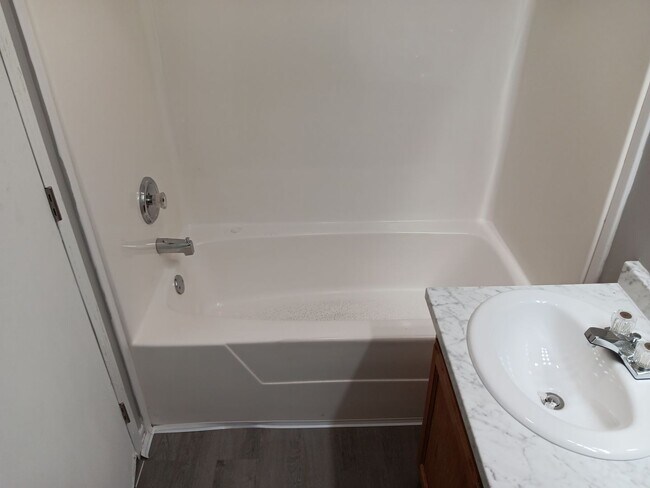 Building Photo - For Rent - Four-Bedroom Two-Bathroom Home Available NOW!