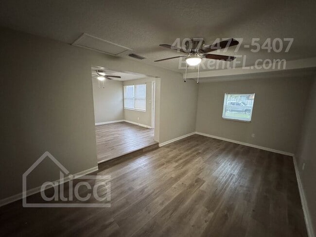 Building Photo - 408 Woodside Dr